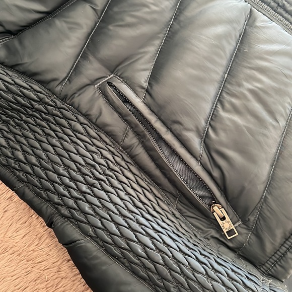 North Face Jacket - Picture 10 of 10